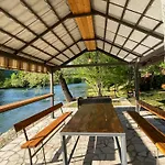 Whispering Waters Krupa na Vrbasu