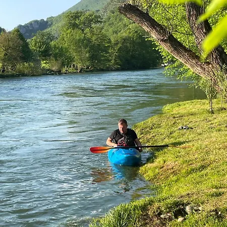 Whispering Waters Kemp Krupa na Vrbasu